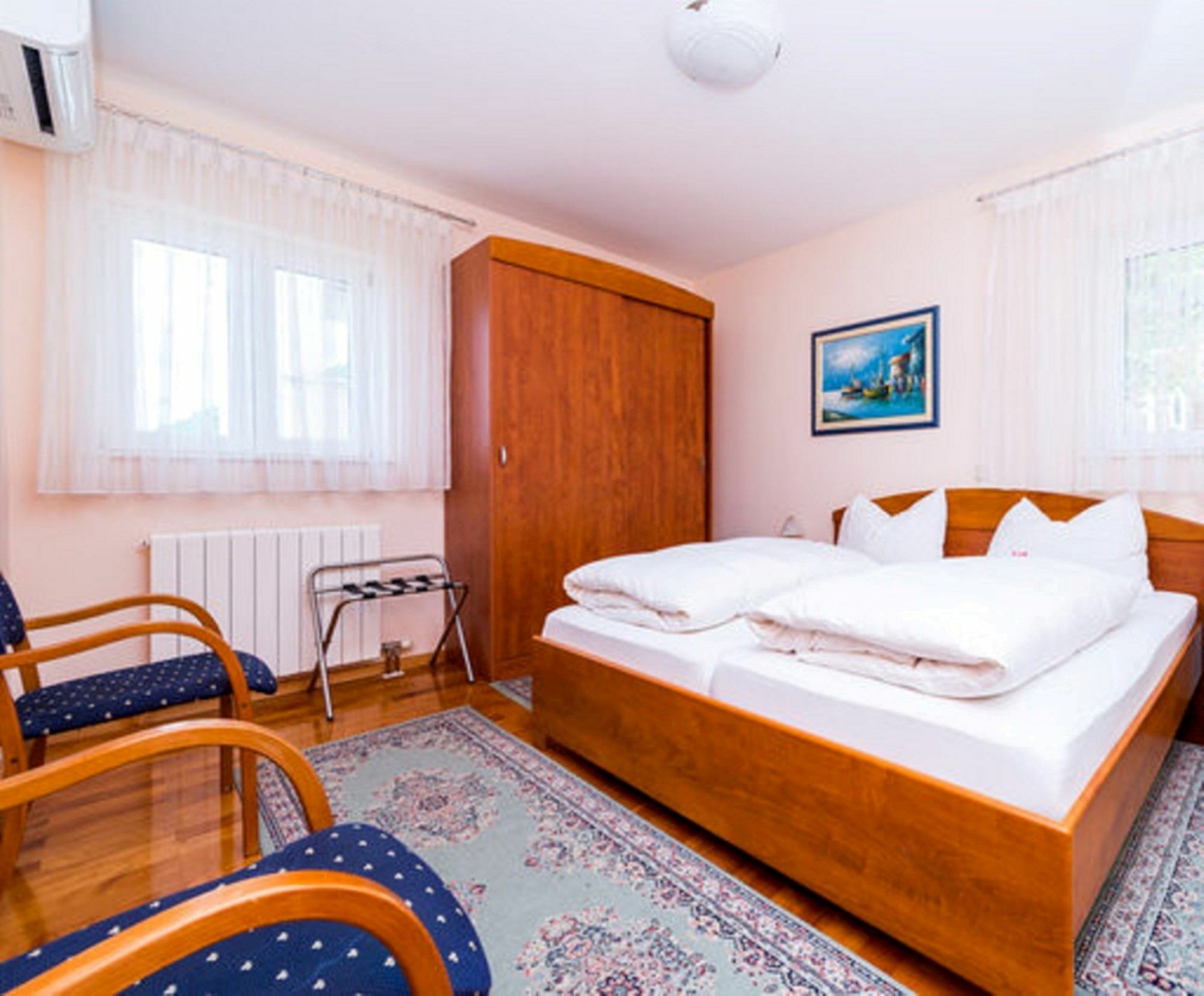 Guest house Raic 4*